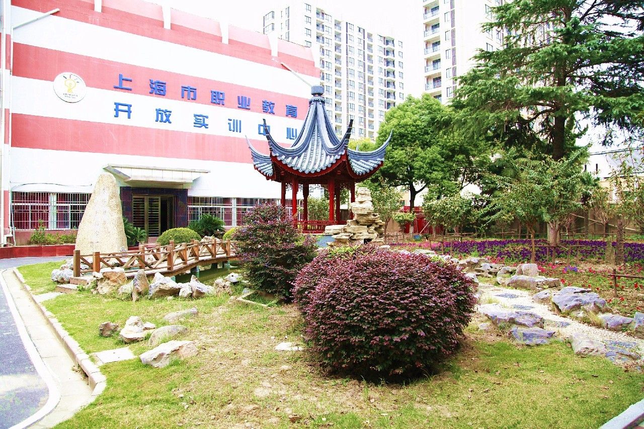 上海100多所学校同时被国家点名表扬！有没有你的母校？