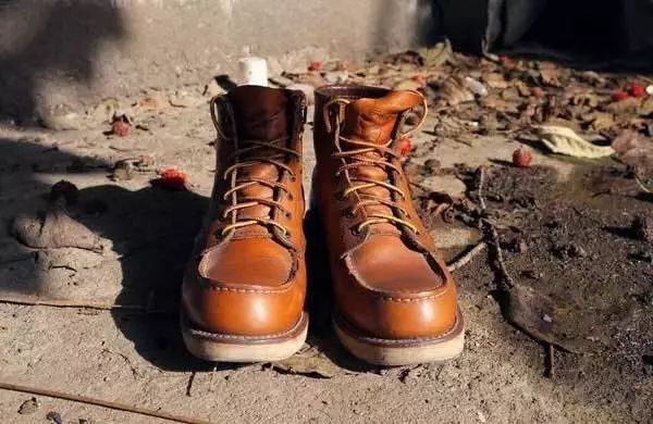 你见过不会过时的马丁靴,经典不过时不土的马丁靴