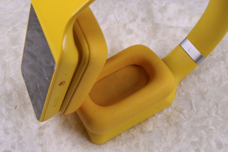 耳机带屏幕,耳机带液晶显示屏