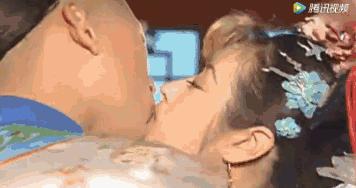 紫薇尔康接吻合集,紫薇尔康接吻