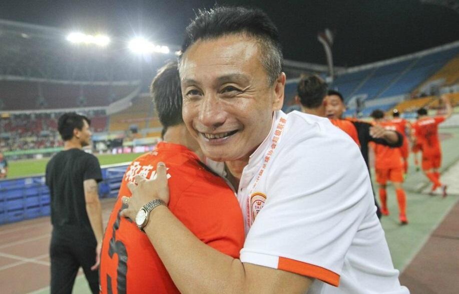 十大足球评论员,几大出名足球评论员