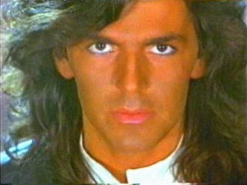 荷东猛士最经典的几首,荷东不死猛士不倒