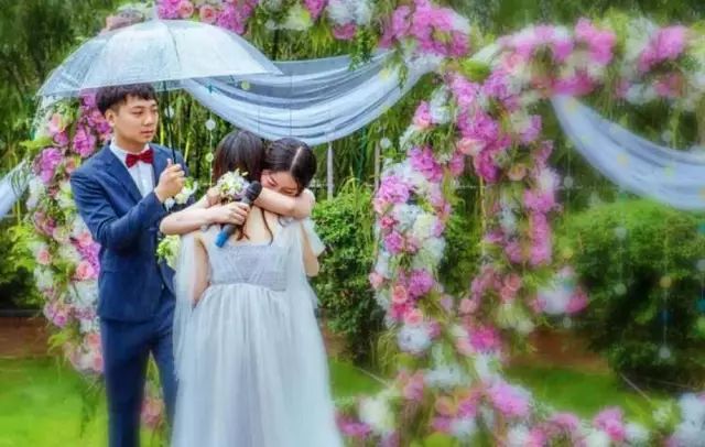 你有多少舍不得扔掉的衣服,你有什么舍不得扔掉的衣服