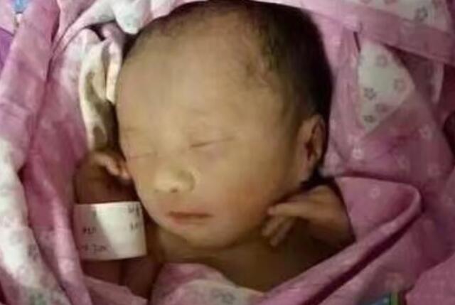 剖腹产时医生说子宫和膀胱粘连,一胎剖腹产子宫粘连