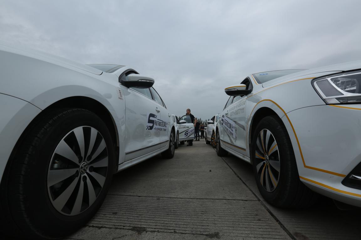 都说日系车省油百公里几个油,有人说日本车省油是车身轻