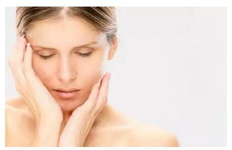 身体皮肤过敏后干燥起皮怎么修复,脸过敏干燥起皮紧绷发红怎么修复