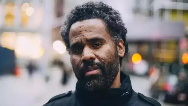 嘻哈起源于贫民窟,嘻哈服装发展