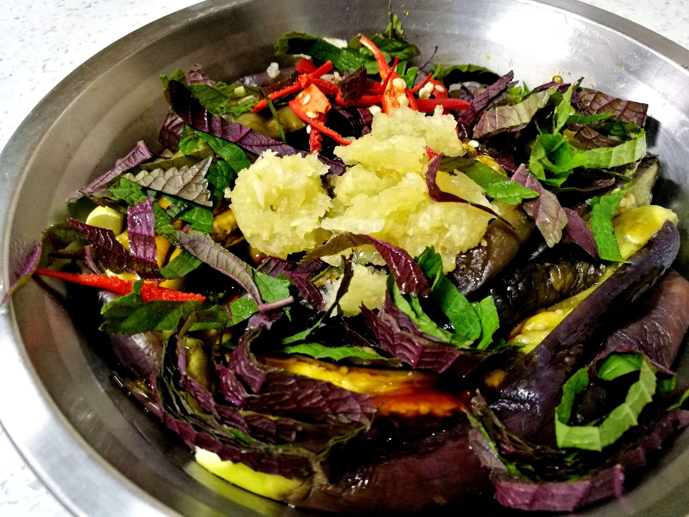 烧茄子无需油炸上锅蒸,烧茄子不过油蒸十分钟