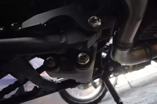 国内最便宜进口ADV来了！川崎Versys-X300售价4.75万起，但是……