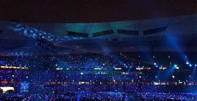 汪峰鸟巢演唱会,千颗钻石点缀,这是要搞事情吗