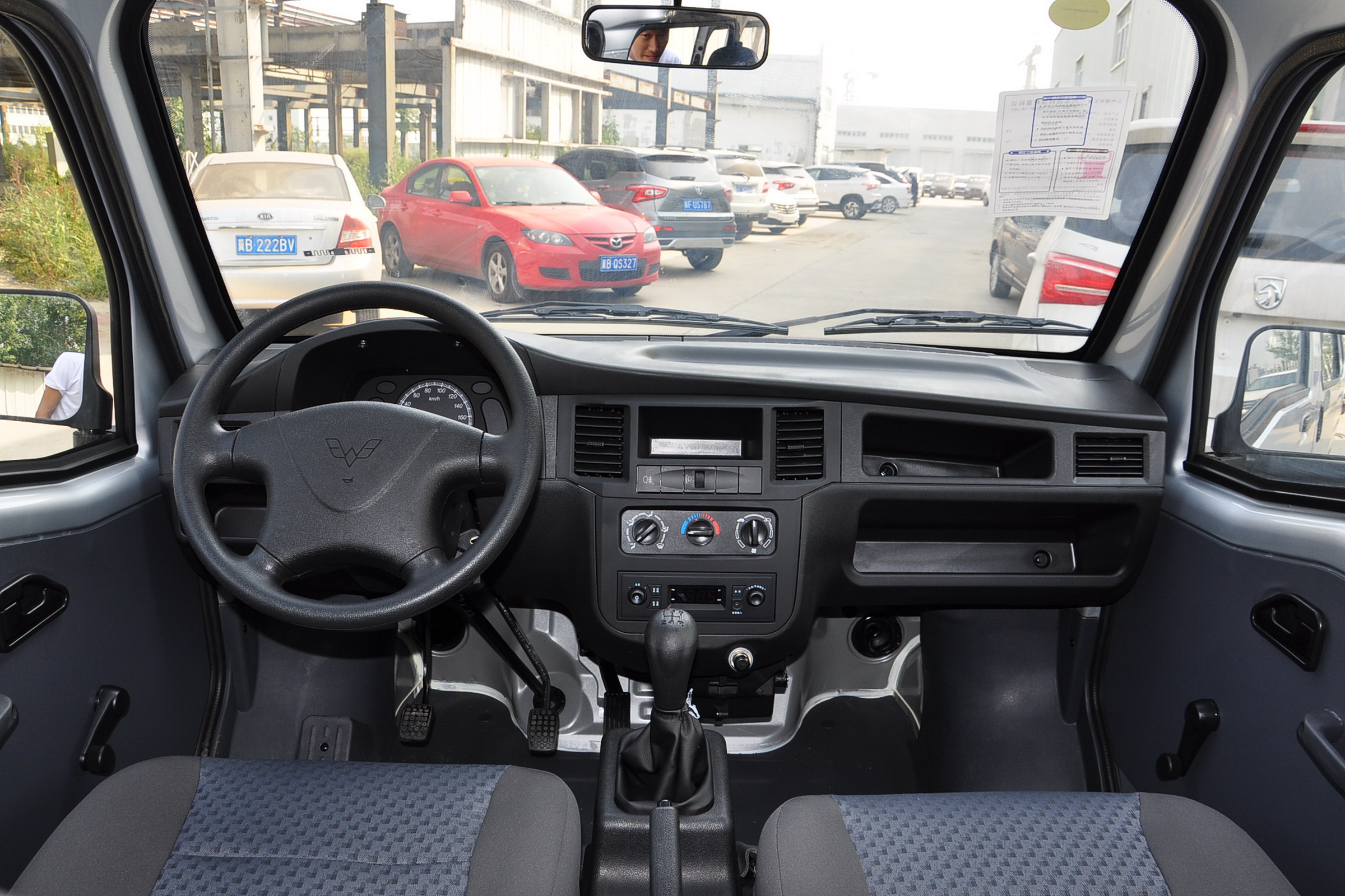 众多配置加持的五菱之光究竟实力怎样