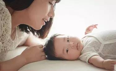 宝宝刚开始长牙影响睡眠怎么解决,婴儿长牙饮食