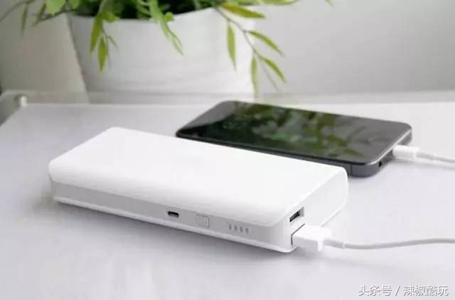 无线充电宝磁吸式杜蕾斯,杜蕾斯磁吸充电宝咋样