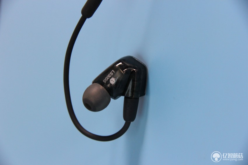 铁三角ath-eq300is评测,铁三角ath-ls200is和300is区别