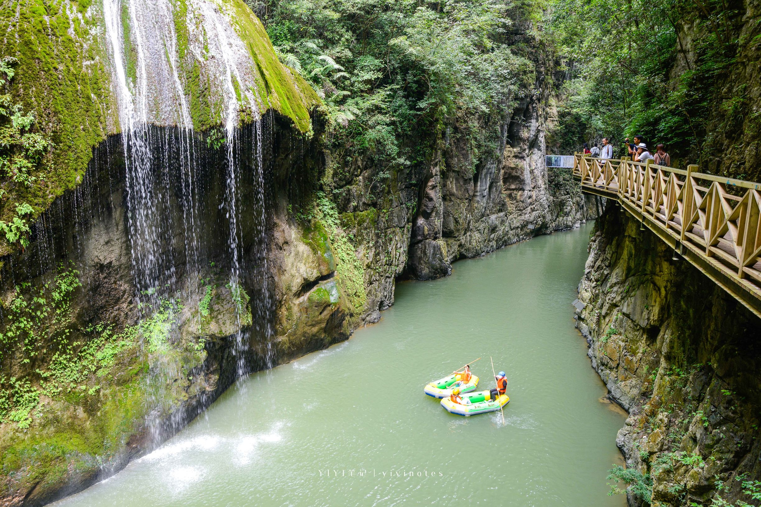 贵阳周边悬崖栈道景区介绍,贵州大峡谷风景区