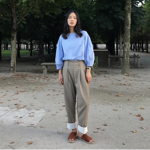 大学生的秋冬衣服我觉得简单就可以简单简单简单