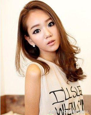 圆脸颧骨高发型女2021流行发型,颧骨太高理什么发型好看