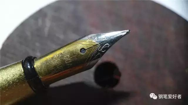 半江瑟瑟半江红诗名是什么,半江瑟瑟半江红书法