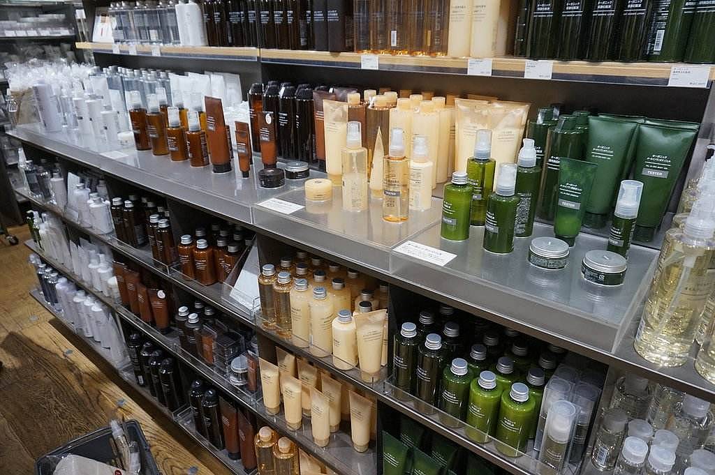 这家火遍全球的店,连LOGO、广告、代言都没有