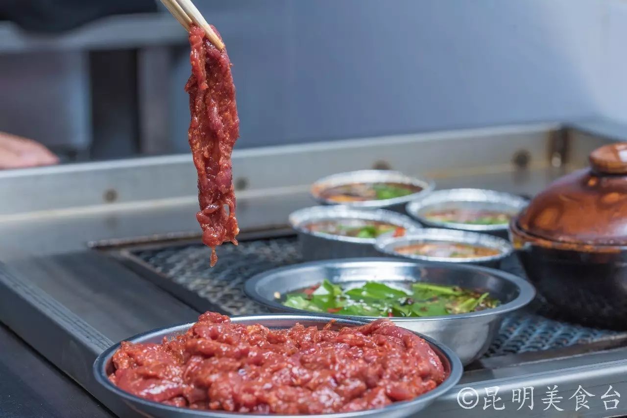 昆明每天蘸水500份的羊肉馆,昆明排名前十烧烤