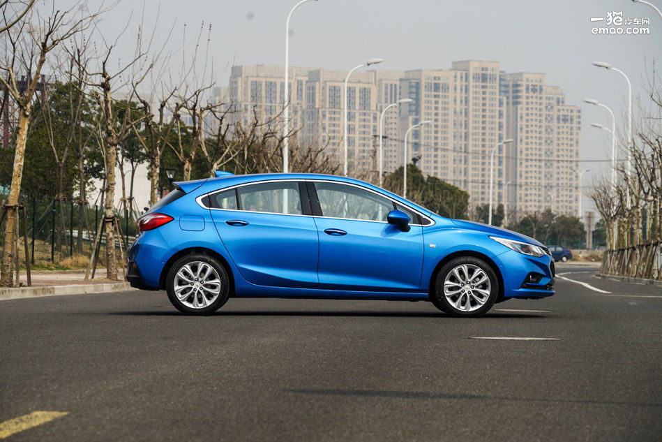 雪佛兰科鲁兹两厢车有几种,雪佛兰科鲁兹掀背动力如何