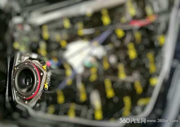 完胜原车自带的哈曼卡顿！奔驰GLK300改装魔乐歌HD6