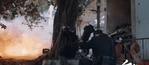 周末看啥片｜致薛之谦：与其死在口水里，不如活成王宝强和潘粤明