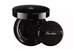 美女揭秘日韩欧美气垫大战开始，你站哪一家？