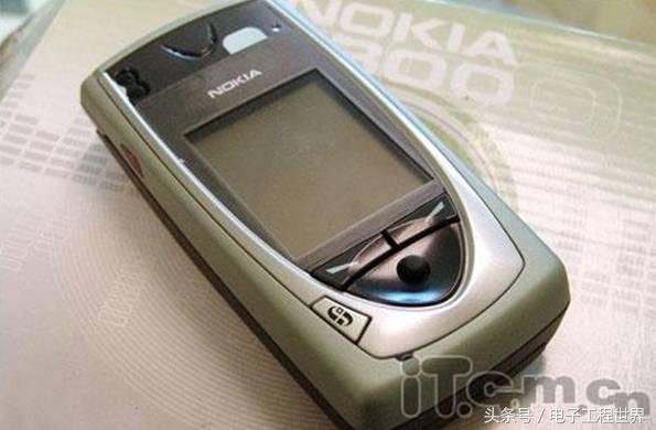 朋友圈被“10年前的手机”刷屏了！老泪纵横，都是青春和故事啊