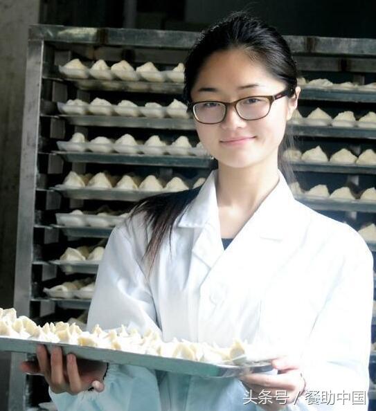 美女老板们在潮流前线的领导——勤创业,做小吃