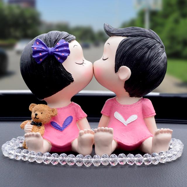 小车里适合放什么保平安摆件,汽车摆件老司机