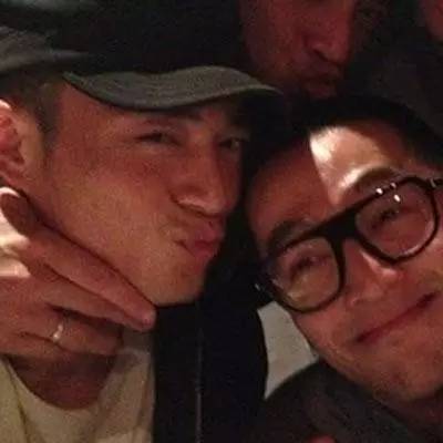 比胡霍纯洁的情侣照，怎样拍？