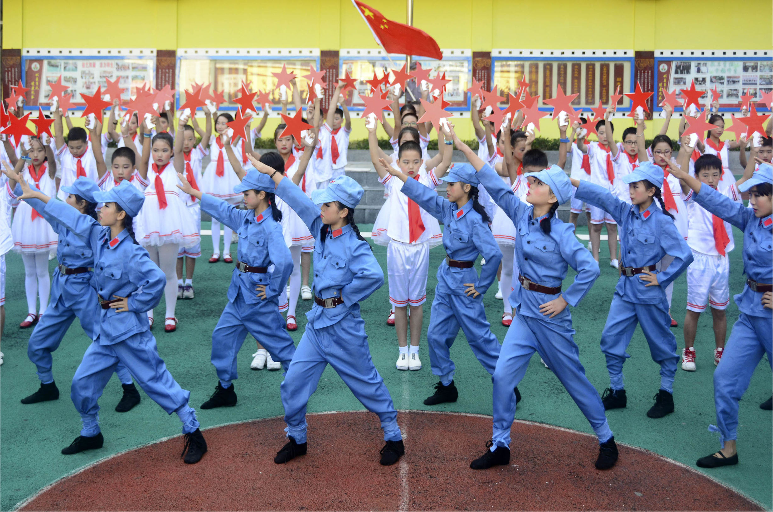 三小学校升旗仪式,城区三小升旗仪式正规视频完整版