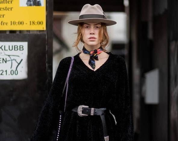 早秋复古又时髦的日常搭配,又酷又飒的早秋搭配