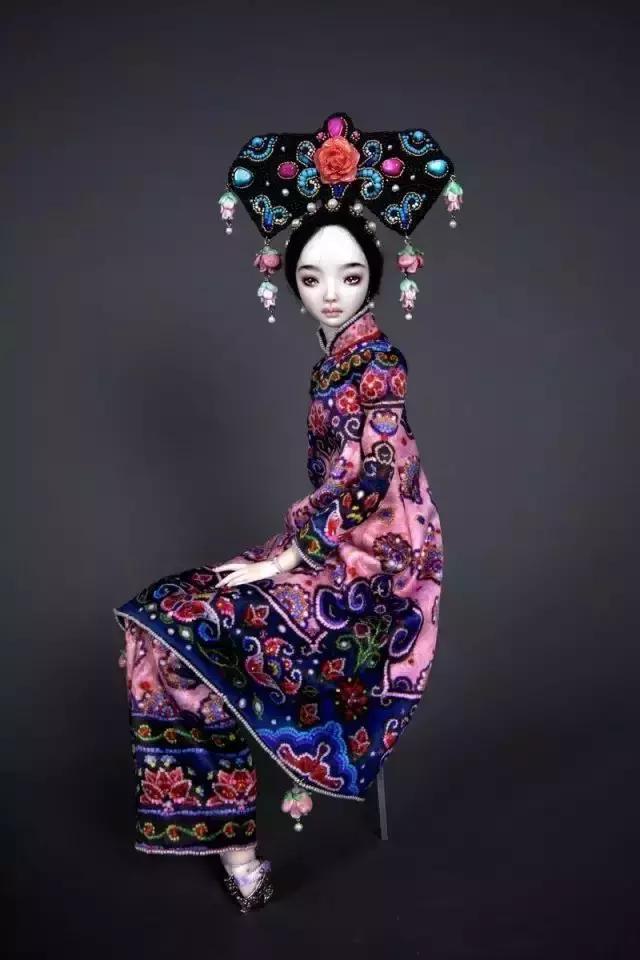 李晨花200万为冰冰买的娃娃,是他写了4个月邮件求来的私人定制