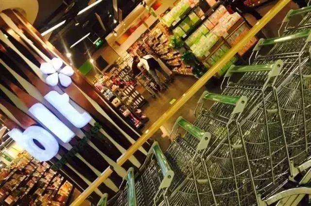 西安有没有比较大比较好逛的超市,西安进口超市免税店排名