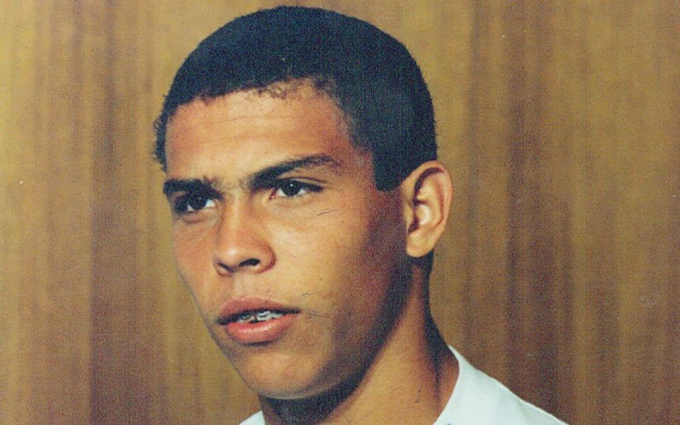 外星人罗纳尔多生涯残暴过人,外星人罗纳尔多生涯经典时刻