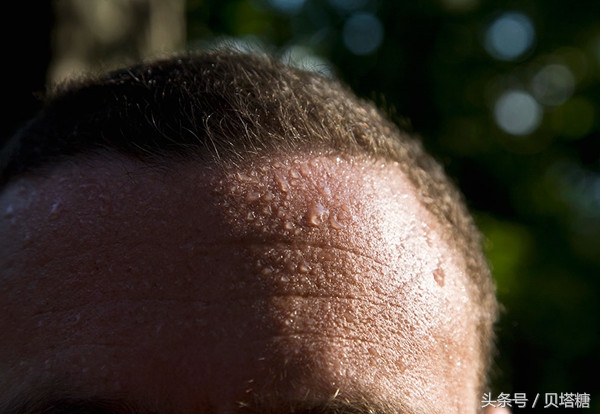 糖尿病的14个隐藏症状，出现7种以上的赶紧测一测血糖