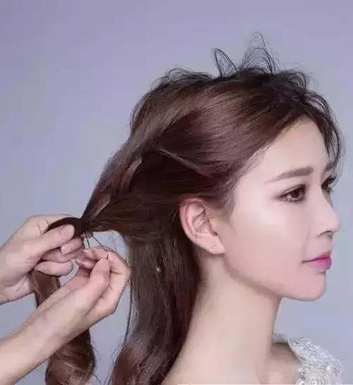 法式新娘的编发教程,新娘鱼骨辫抽丝编发教程