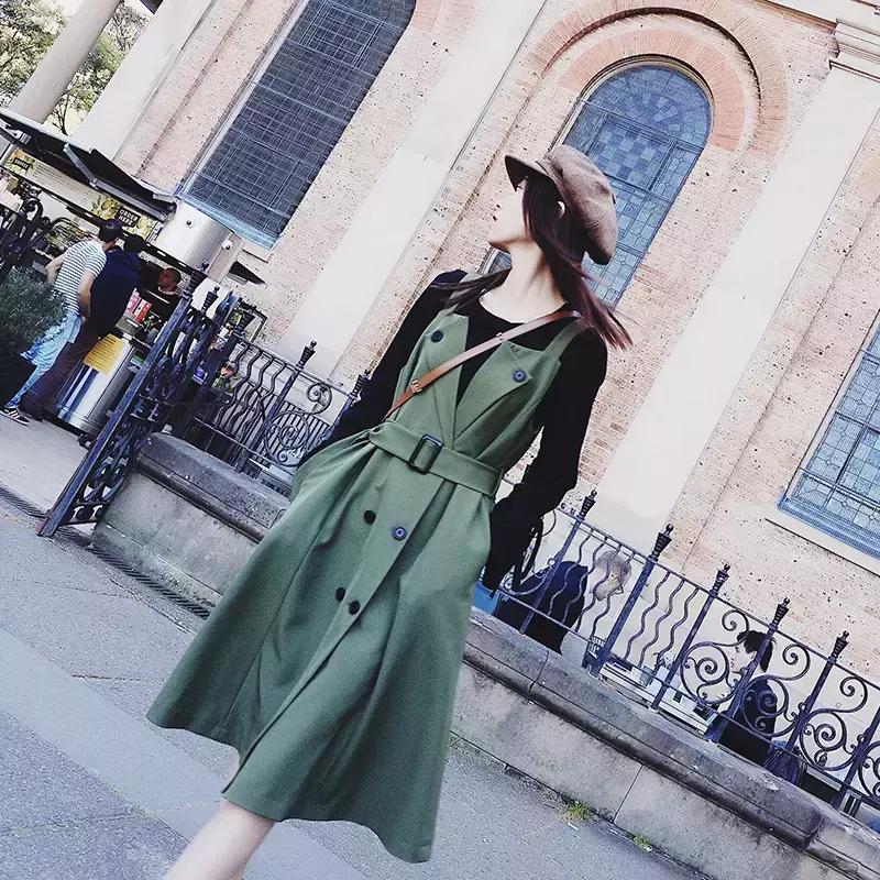 灰色吊带连衣裙怎么叠穿,吊带连衣裙穿搭技巧