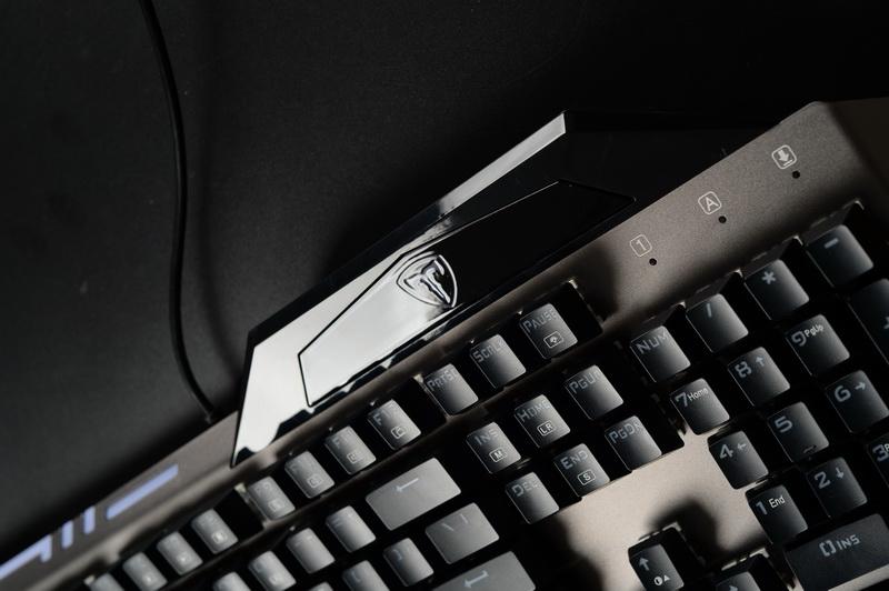 装甲键盘,eti119刀锋机械键盘测评