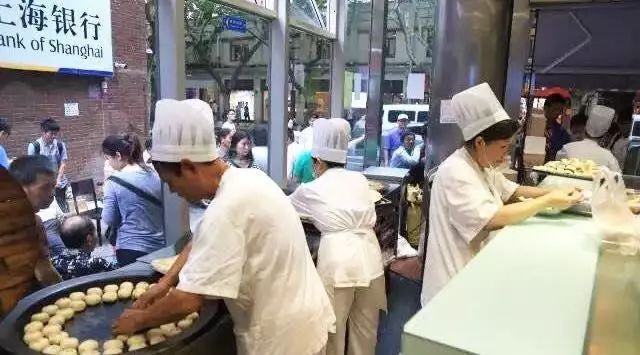 中秋节其实是个吃货节！网红月饼大盘点，拼口味拼逼格还要拼脑洞