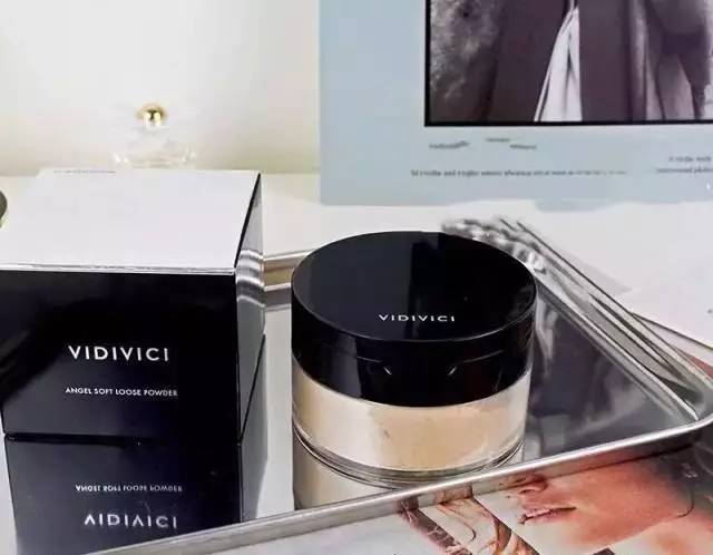 烘焙散粉的正确用法图解大全 (超级好用的控油散粉)