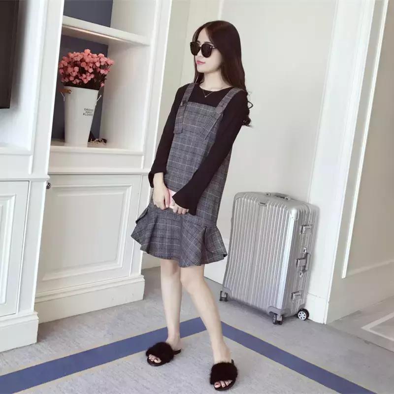 灰色吊带连衣裙怎么叠穿,吊带连衣裙穿搭技巧