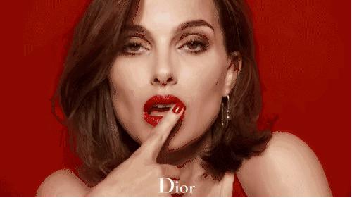 为什么那么多人都喜欢dior999,dior烈焰999和滋润版有什么区别