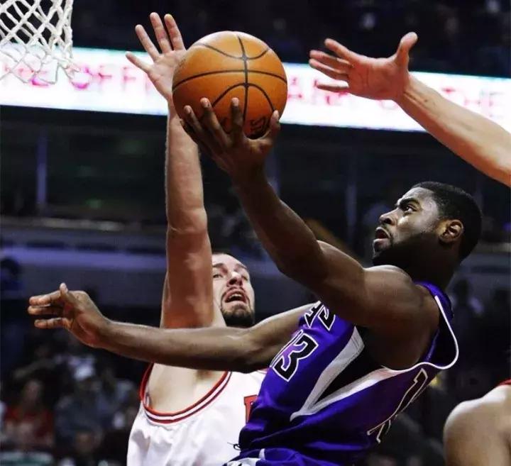 出道即巅峰的詹姆斯,詹姆斯职业生涯首次被淘汰出局