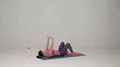 腹肌训练动作练出腹肌马甲线,如何快速练出腹肌马甲线10个动作