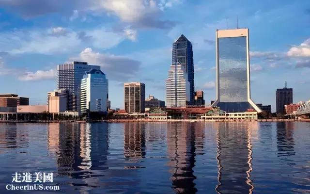 美国纽约旅游购物必买清单,美国人眼中的十大地方