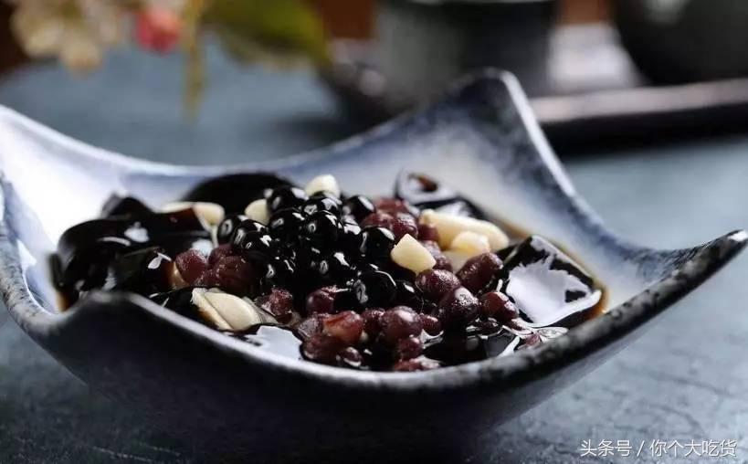 烧仙草还是龟苓膏好吃,烧仙草为啥叫烧仙草龟苓膏