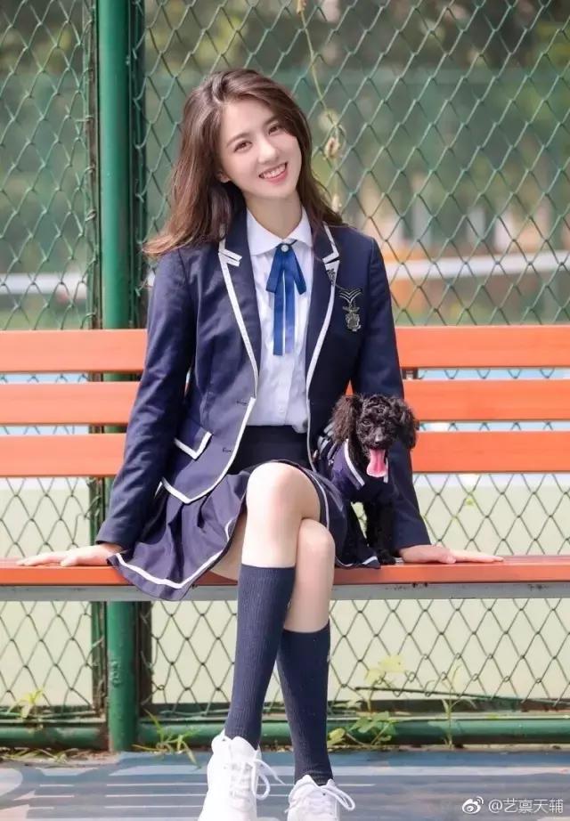 99后北影校花王俊凯同学，出演苹果广告，刚大一就拍了腾讯网剧